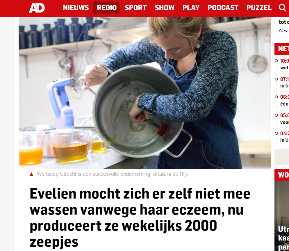 Evelien van Zonneveld van Werfzeep maakt biologische natuurzeep in haar atelier in Utrecht