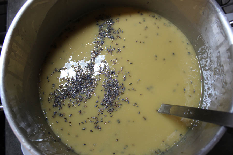 Zeep vol lavendel | het maakproces